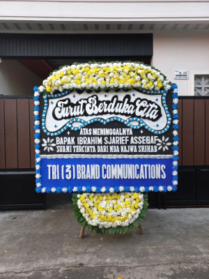 Papan Bunga Duka di Liwuto